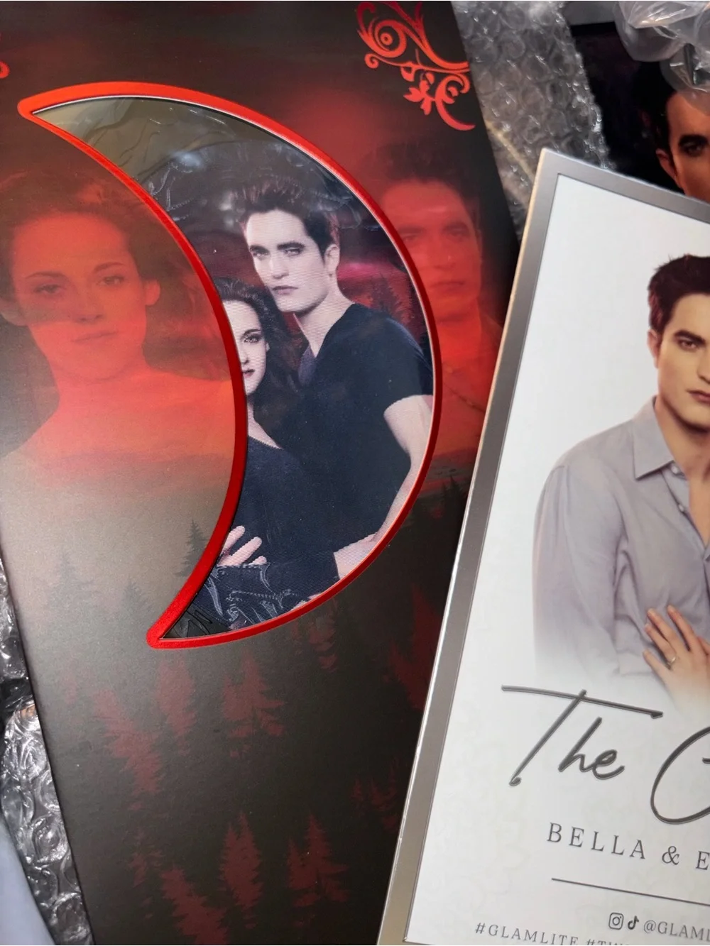 Breaking Dawn Part 1 Makeup Collection glamlite new never used amazing!!!